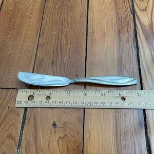 Oneida Silver Groove Flat Handle Master Butter Knife Stainless Steel 18/0